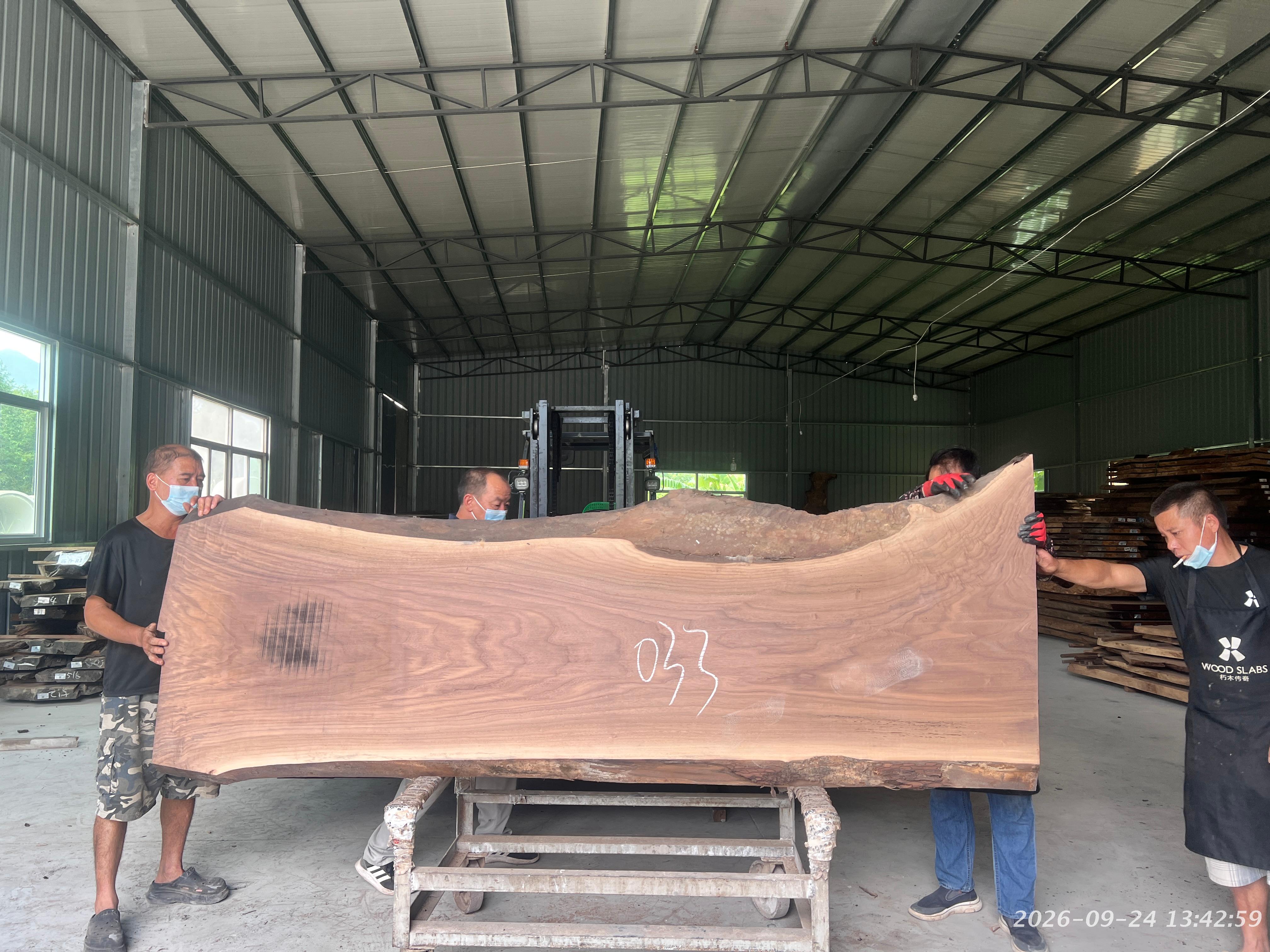1579416d-b_2021330706.jpg