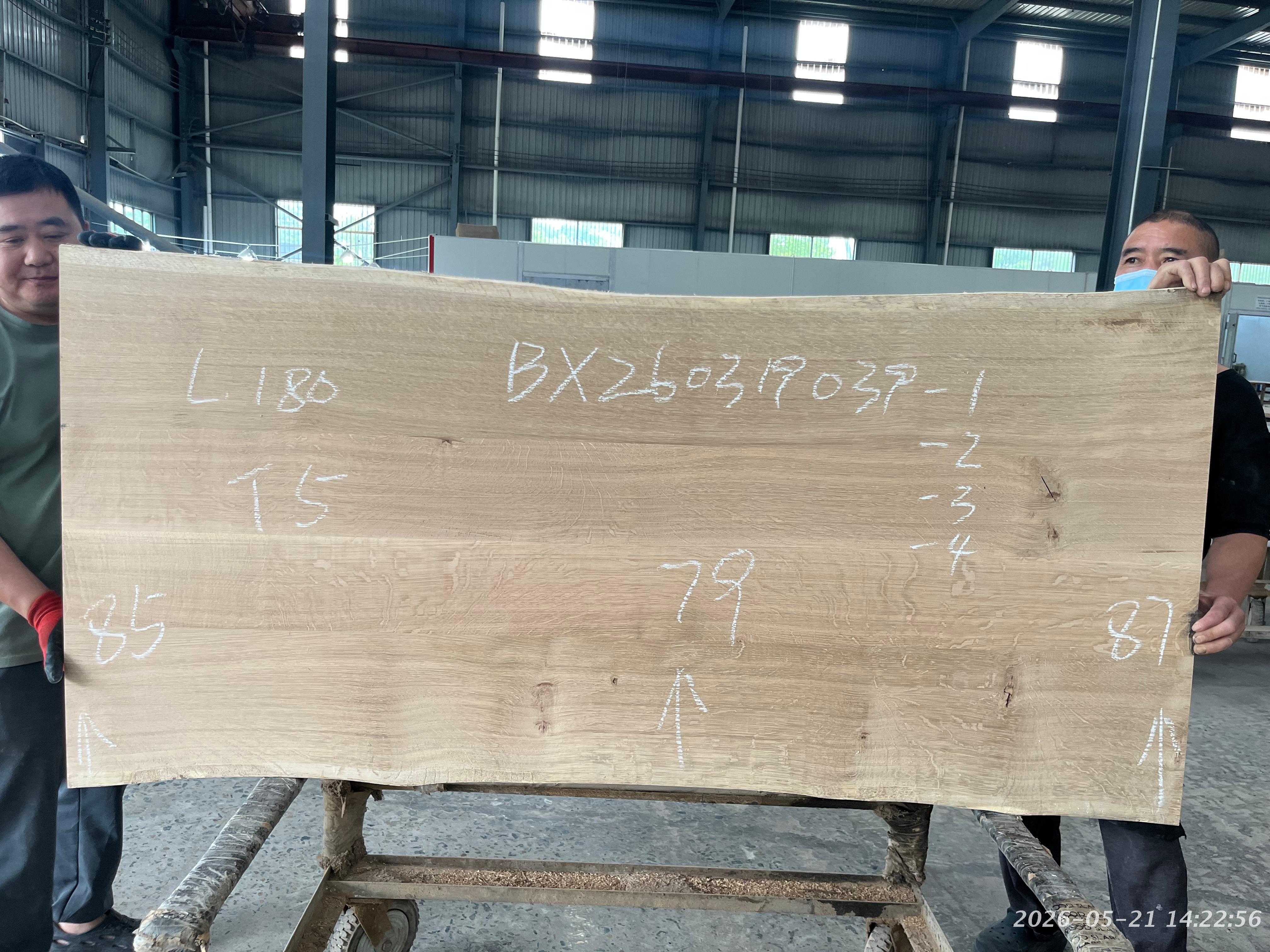 38956169-e_807122329.jpg