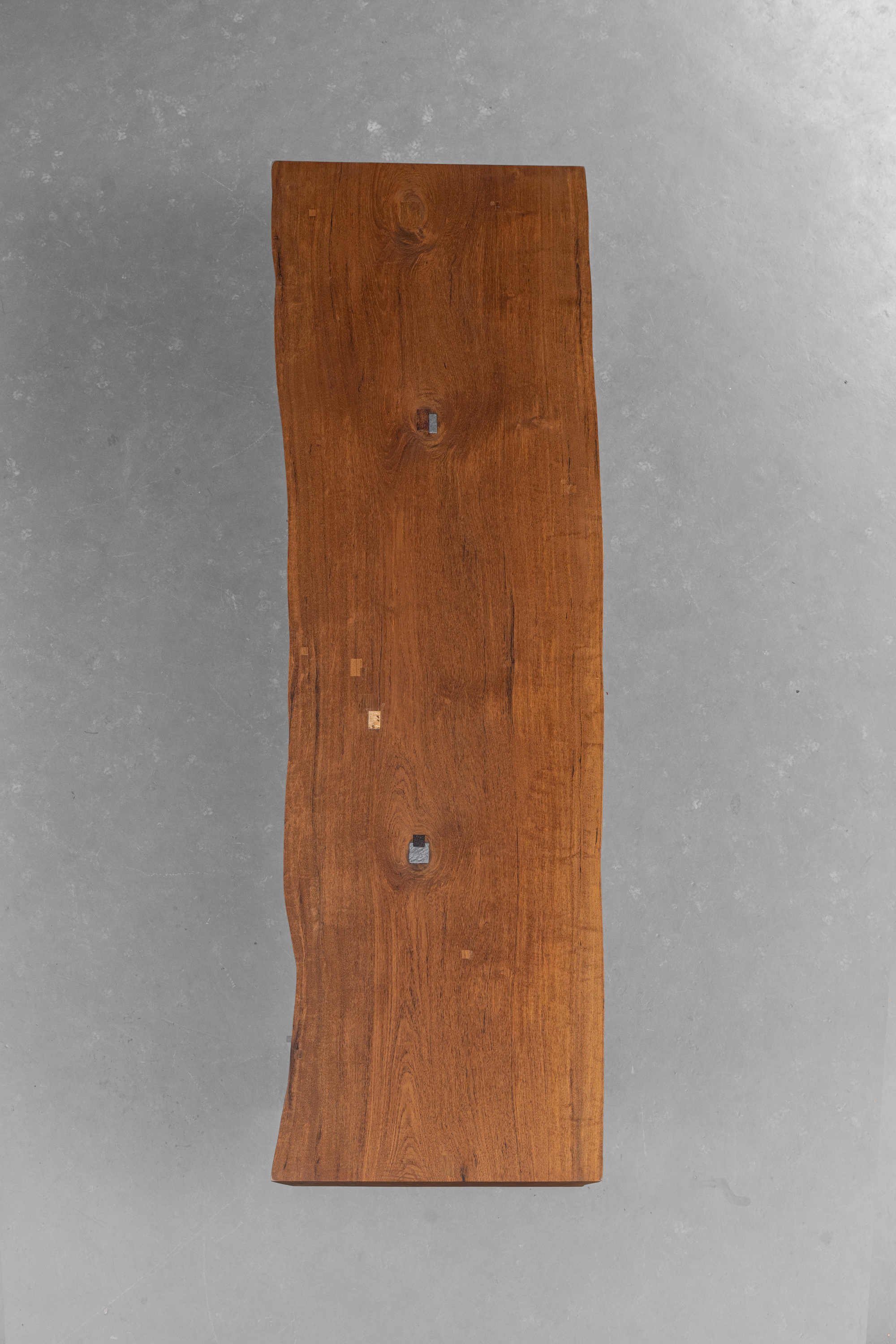 f2d297c9-2_-1929905857.jpg
